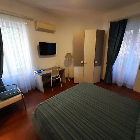 B&B Five Рим Екстер'єр фото