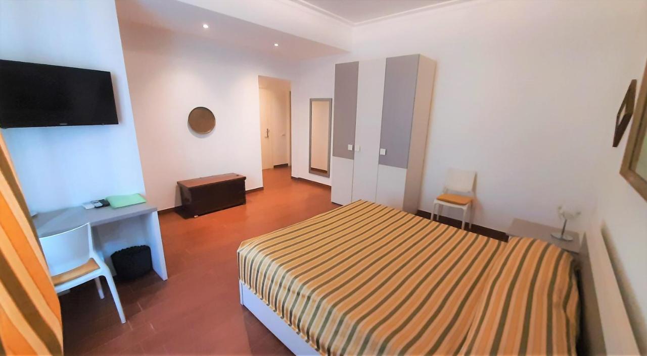 B&B Five Рим Екстер'єр фото