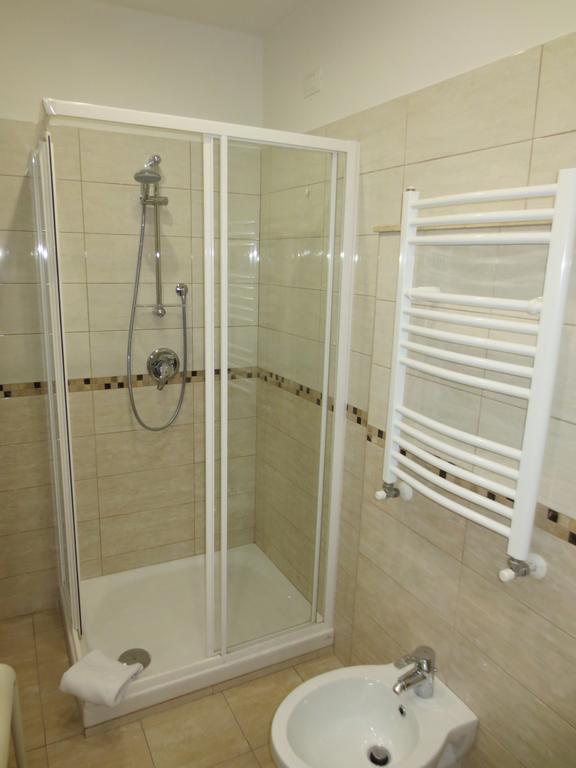 B&B Five Рим Екстер'єр фото